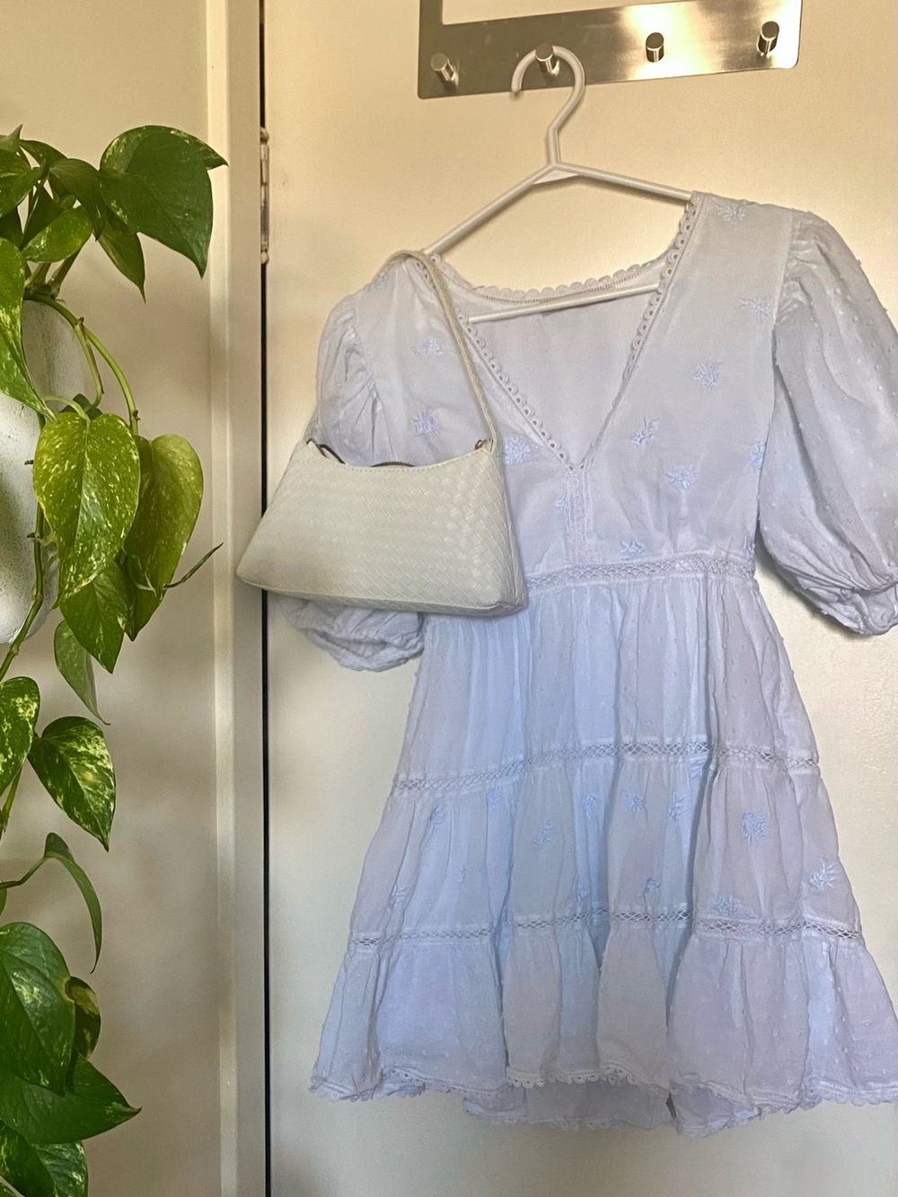 Women’s Abercrombie & Fitch White Eyelet Tiered Mini Dress